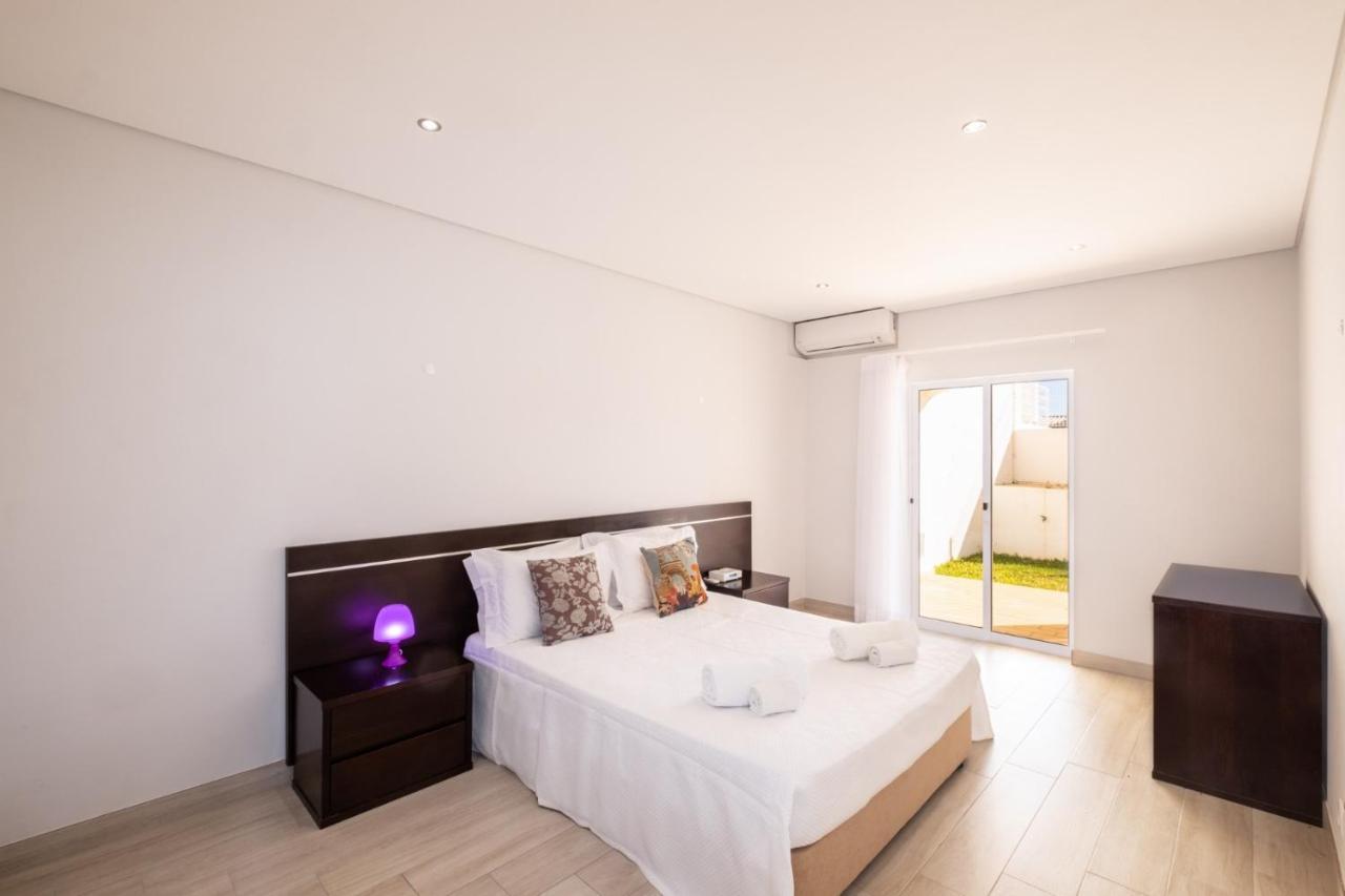 Villa Kevin By Atlantic Places Albufeira Bagian luar foto