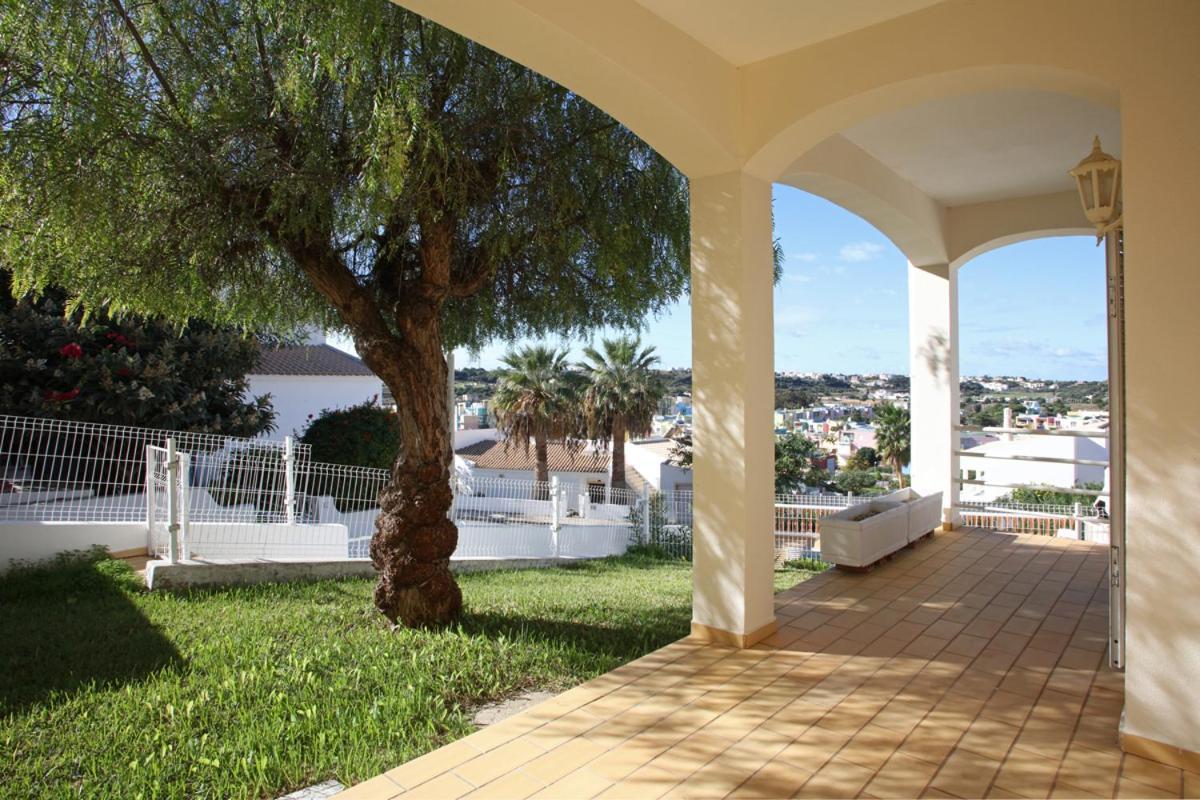 Villa Kevin By Atlantic Places Albufeira Bagian luar foto